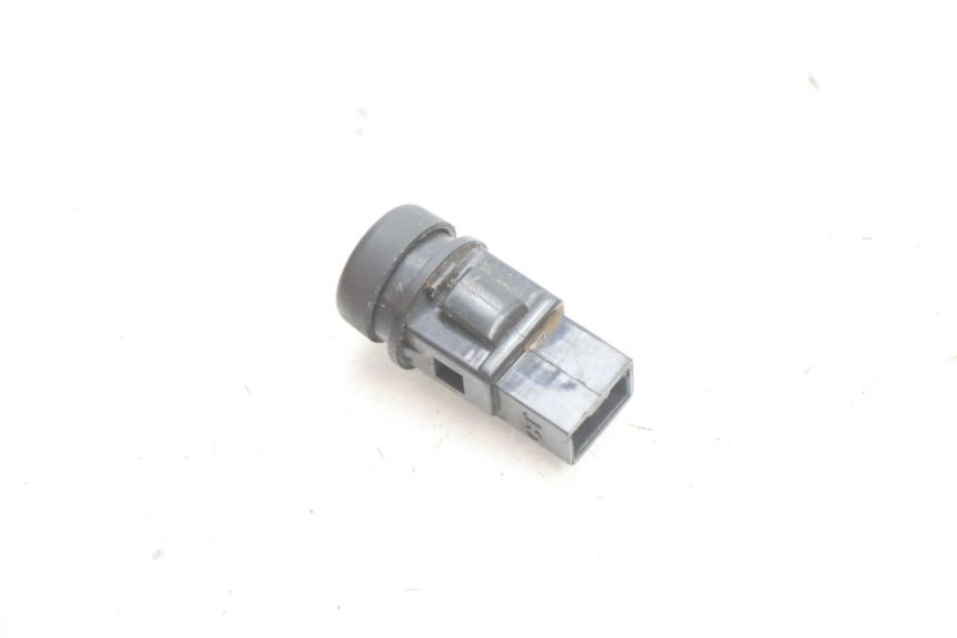 photo de INTERRUPTOR DE ARRANQUE PIAGGIO FLY 2T 50 (2004 - 2017) - Zoom estado de uso