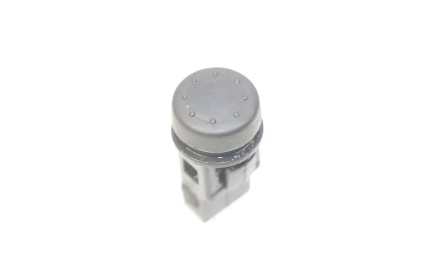 photo de INTERRUPTOR DE ARRANQUE PIAGGIO FLY 100 (2006 - 2010) - Zoom estado de uso
