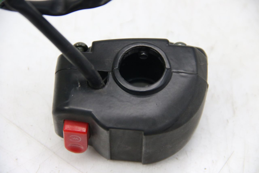photo de INTERRUPTOR DE ARRANQUE ORCAL KITE 4T 50 (2019 - 2023) - Zoom estado de uso