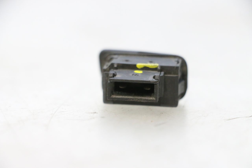 photo de CONMUTADOR ARRANQUE PIAGGIO MP3 500 (2011 - 2015) - Zoom estado de uso