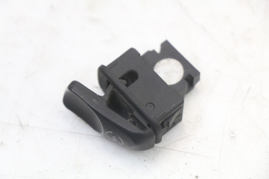 photo de INTERRUPTOR DE ARRANQUE PIAGGIO VESPA LX 2T 50 (2005 - 2013) - Zoom estado de uso
