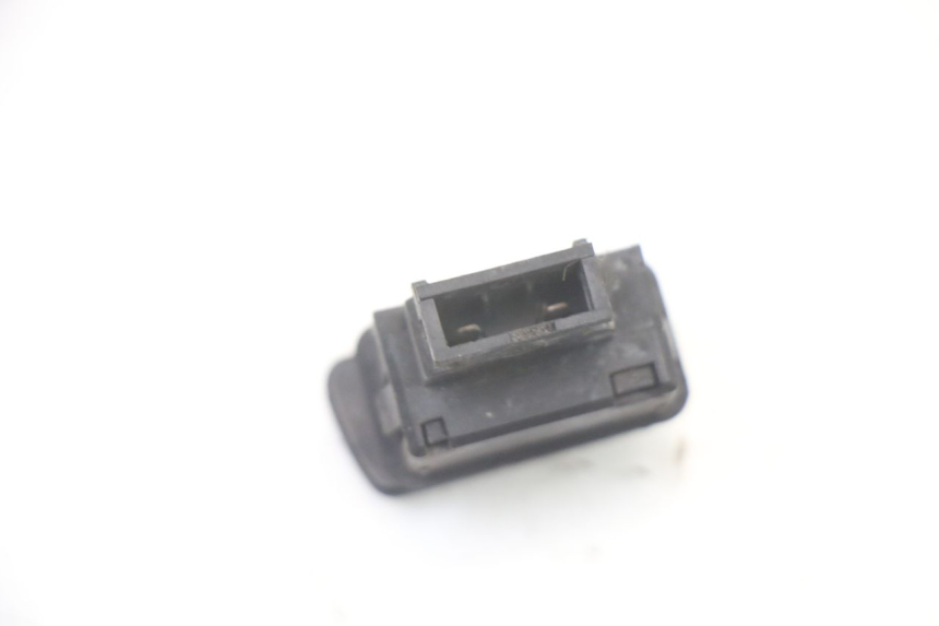 photo de INTERRUPTOR DE ARRANQUE PIAGGIO VESPA LX 2T 50 (2005 - 2013) - Otra perspectiva