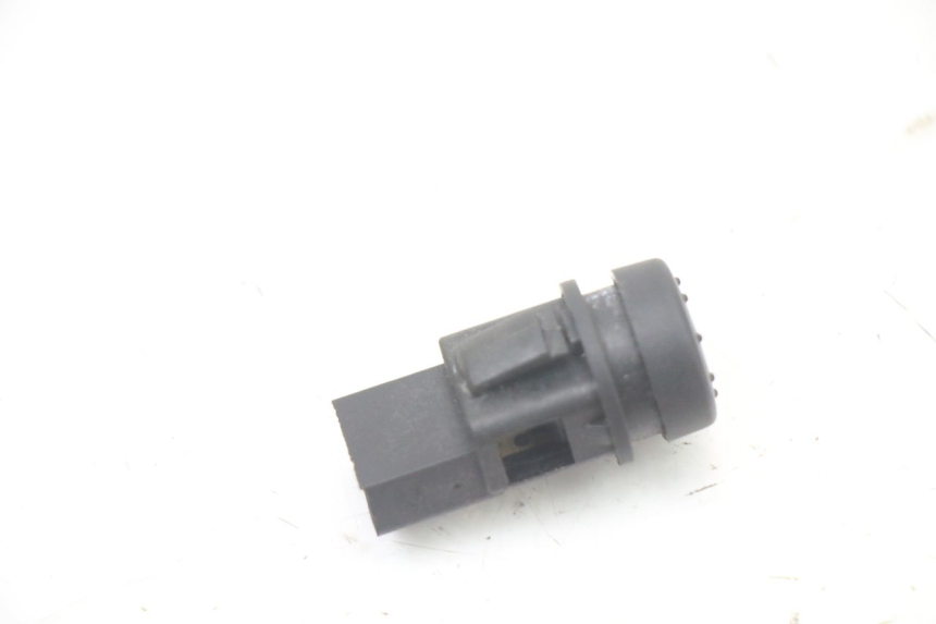 photo de INTERRUPTOR DE ARRANQUE PIAGGIO ZIP 4T 50 (2018 - 2020) - Otra perspectiva