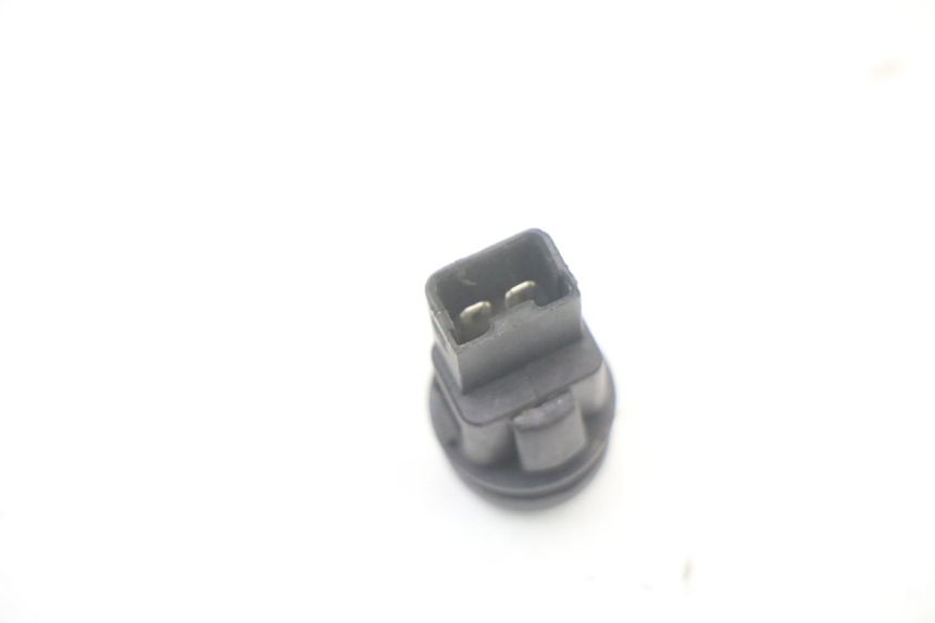 photo de INTERRUPTOR DE ARRANQUE PIAGGIO ZIP 4T 50 (2018 - 2020) - Primer plano técnico