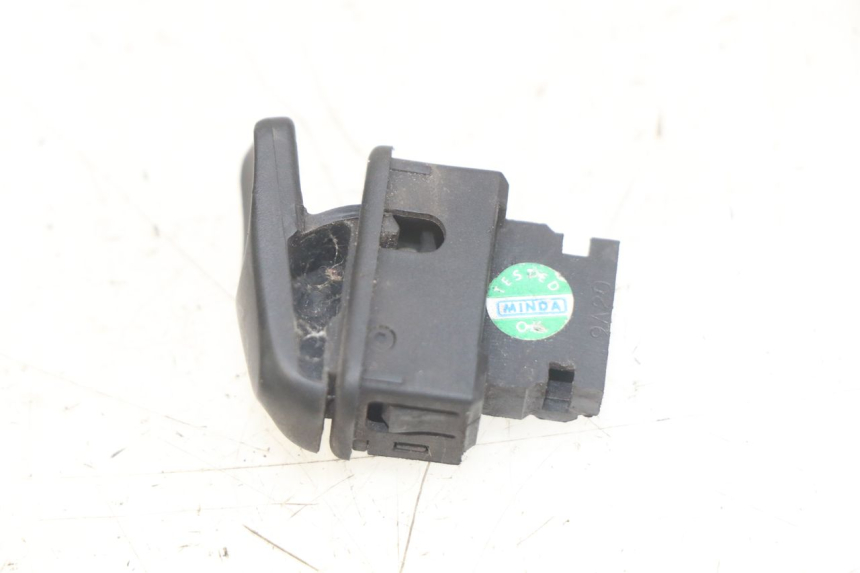 photo de INTERRUPTOR DE ARRANQUE PIAGGIO VESPA LXV 125 (2006 - 2009) - Zoom estado de uso