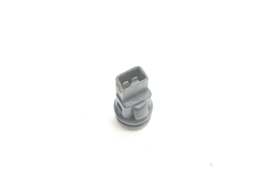 photo de CONMUTADOR ARRANQUE PIAGGIO X8 STREET 125 (2006 - 2007) - Otra perspectiva