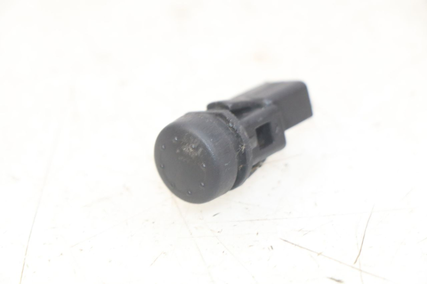 photo de INTERRUPTOR DE ARRANQUE PIAGGIO X9 EVOLUTION 125 (2003 - 2007) - Vista principal