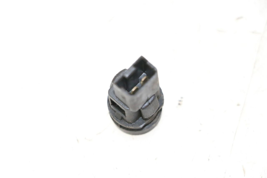 photo de INTERRUPTOR DE ARRANQUE PIAGGIO XEVO - X EVO 125 (2007 - 2017) - Detalle de la pieza