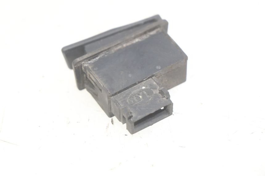 photo de INTERRUPTOR DE ARRANQUE YIYING YY125T 125 (2006 - 2014) - Zoom estado de uso