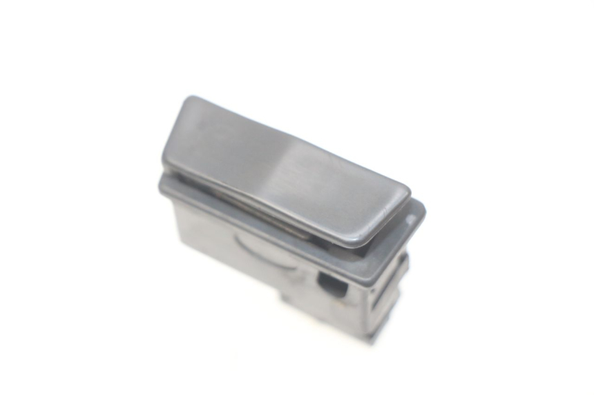 photo de INTERRUPTOR DE ARRANQUE YIYING YY50QT-10 50 (2007 - 2022) - Vista principal