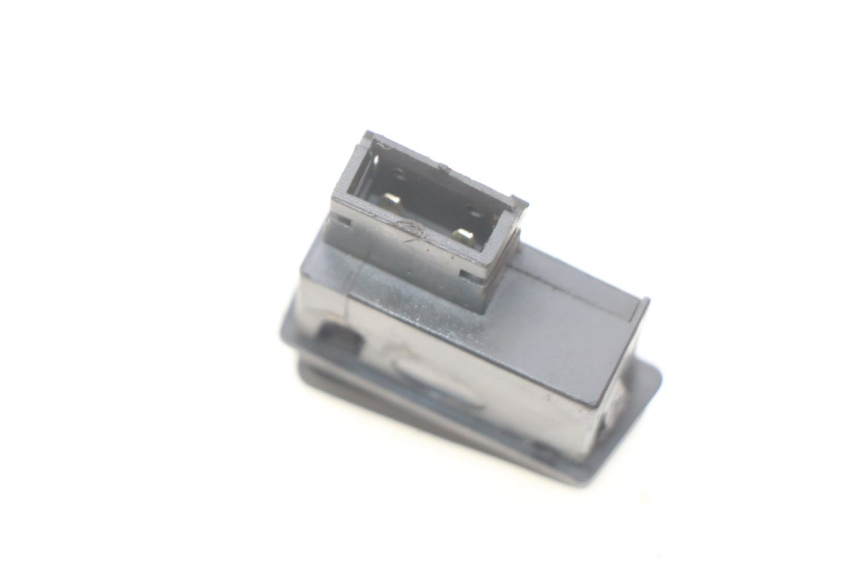 photo de INTERRUPTOR DE ARRANQUE YIYING YY50QT-10 50 (2007 - 2022) - Detalle de la pieza