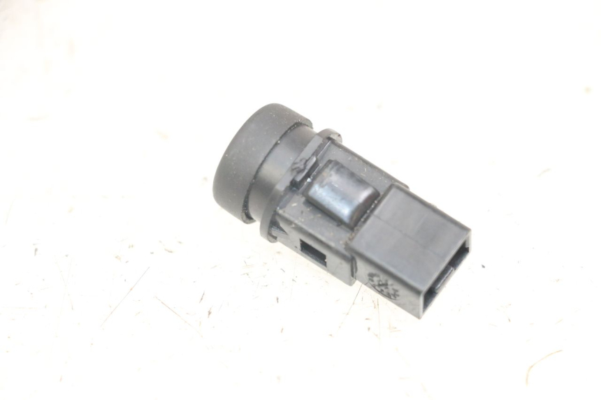 photo de INTERRUPTOR DE ARRANQUE PIAGGIO ZIP 2T 50 (2009 - 2019) - Zoom estado de uso