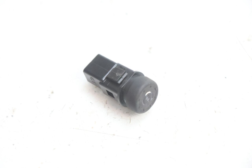 photo de INTERRUPTOR DE ARRANQUE PIAGGIO ZIP 2T 50 (2009 - 2019) - Detalle de la pieza