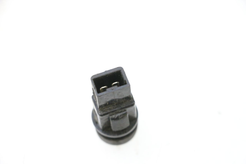 photo de INTERRUPTOR DE ARRANQUE PIAGGIO ZIP 4T 50 (2018 - 2020) - Otra perspectiva