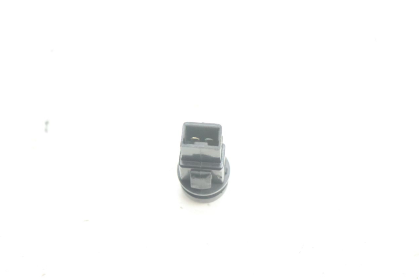 photo de INTERRUPTOR DE ARRANQUE PIAGGIO ZIP 4T 50 (2018 - 2020) - Otra perspectiva