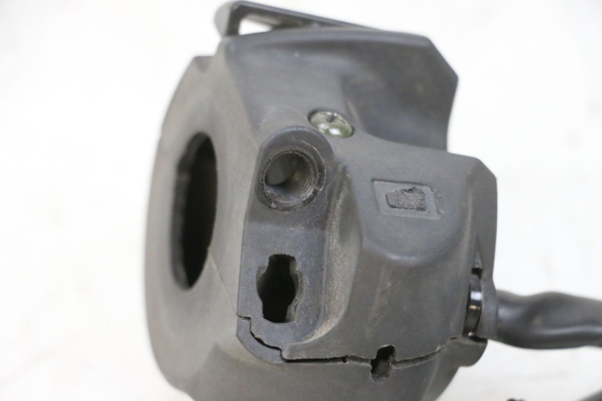 photo de CONMUTADOR DERECHA ADIVA AD3 300 (2014 - 2020) - Primer plano técnico