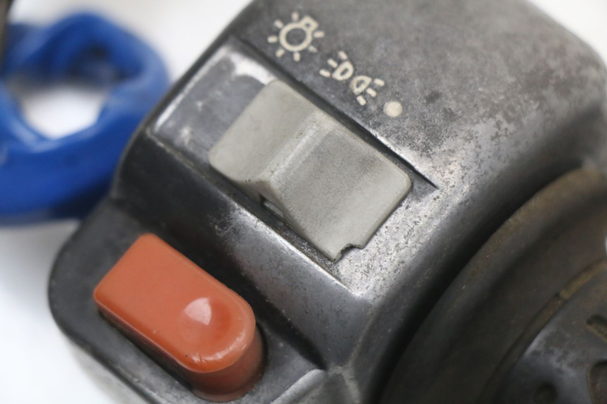 photo de INTERRUPTOR DERECHO KYMCO AGILITY 4T 50 (2005 - 2018) - Zoom estado de uso