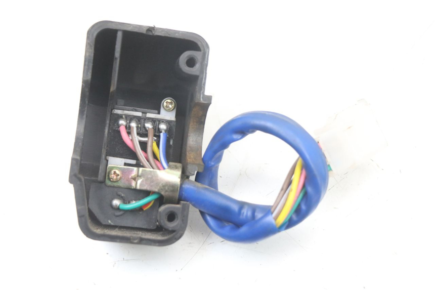 photo de INTERRUPTOR DERECHO KYMCO AGILITY 4T 50 (2005 - 2018) - Zoom estado de uso