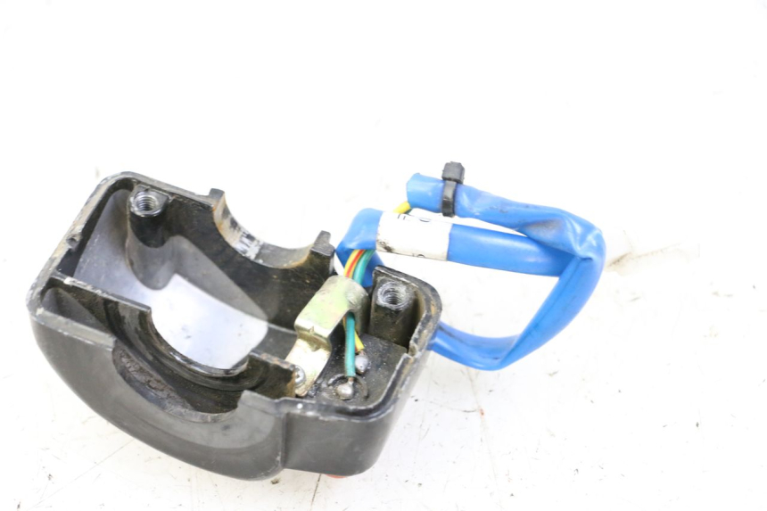 photo de INTERRUPTOR DERECHO KYMCO AGILITY 4T 50 (2018 - 2022) - Detalle de la pieza
