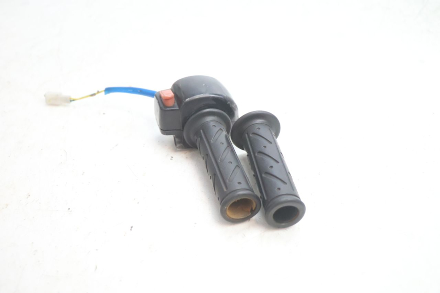 photo de INTERRUPTOR DERECHO KYMCO AGILITY 4T 50 (2018 - 2022) - Marcados y referencias originales