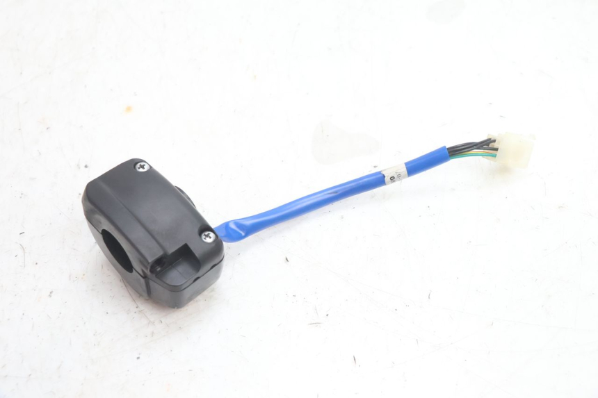 photo de CONMUTADOR DERECHA KYMCO AGILITY CITY 16P 125 (2015 - 2024) - Primer plano técnico