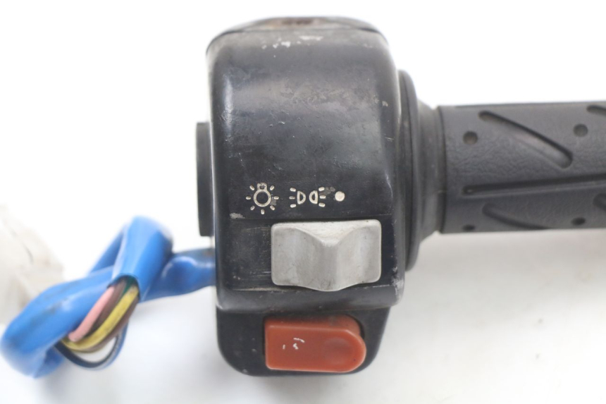 photo de CONMUTADOR DERECHA KYMCO AGILITY PREMIUM 50 (2007 - 2010) - Zoom estado de uso