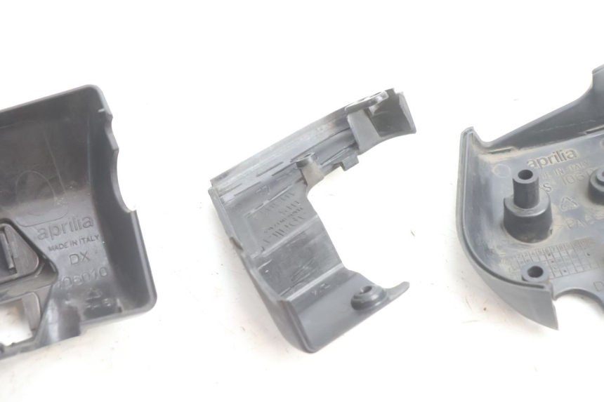 photo de CONMUTADOR DERECHA APRILIA ATLANTIC S 125 (2010 - 2013) - Detalles de los puntos de fijación