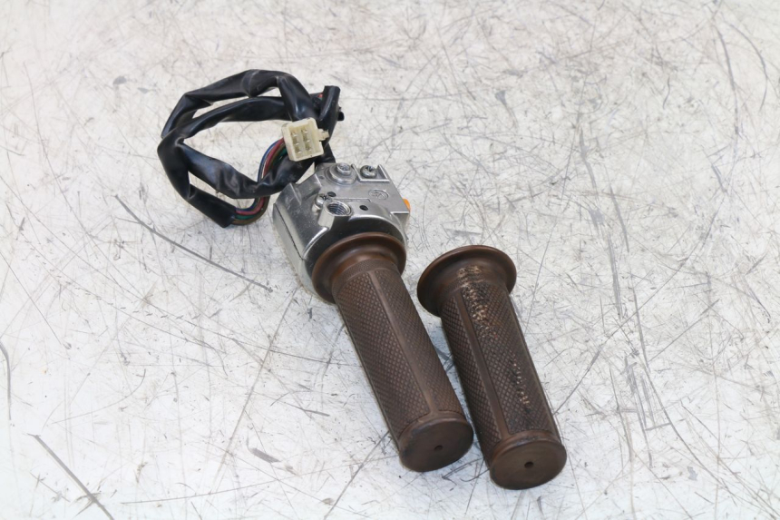 photo de CONMUTADOR DERECHA BAOTIAN BT COLLECTOR 50 (2005 - 2013) - Zoom estado de uso