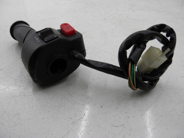 photo de CONMUTADOR DERECHA BENZHOU YY50QT31 VINTAGE 50 (2009 - 2012) - Primer plano técnico