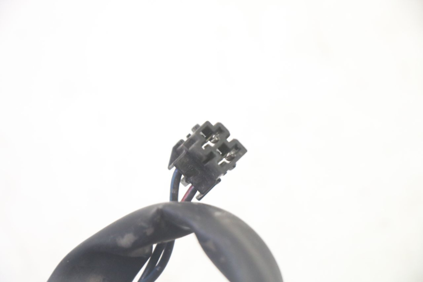 photo de INTERRUPTOR DERECHO SUZUKI BURGMAN 125 (2007 - 2014) - Detalles de los puntos de fijación