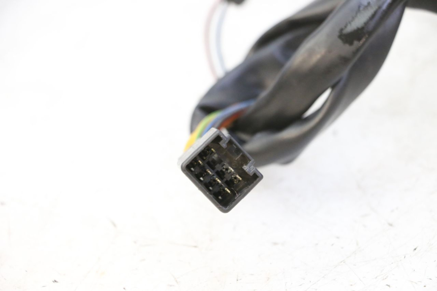 photo de INTERRUPTOR DERECHO SUZUKI BURGMAN 125 (2007 - 2014) - Otra perspectiva