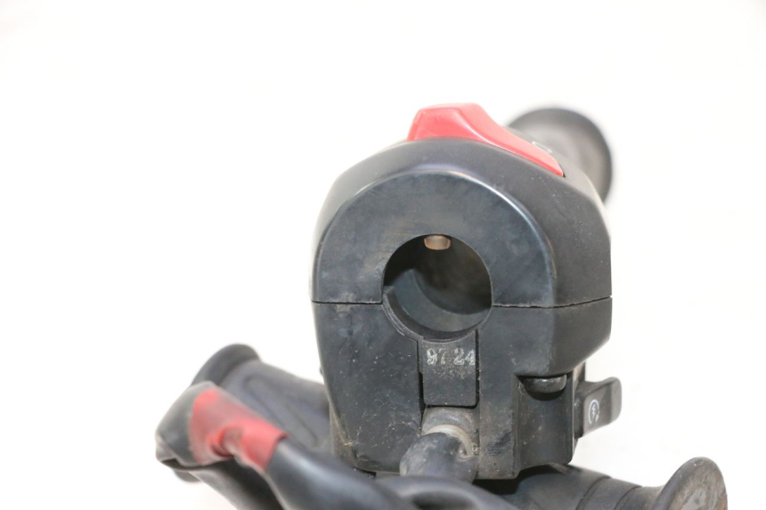 photo de INTERRUPTOR DERECHO SUZUKI BURGMAN 125 (2007 - 2014) - Detalle de la pieza