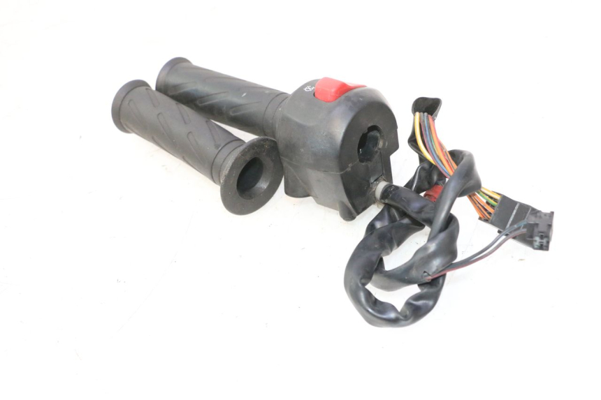 photo de INTERRUPTOR DERECHO SUZUKI BURGMAN 125 (2007 - 2014) - Vista general del producto