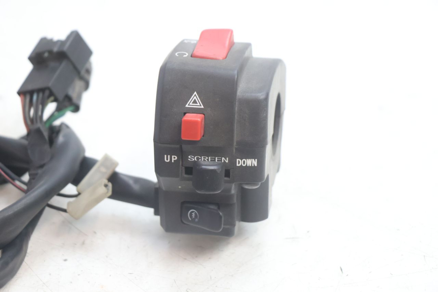 photo de CONMUTADOR DERECHA SUZUKI BURGMAN EXECUTIVE ABS 650 (2006 - 2012) - Detalle de la pieza