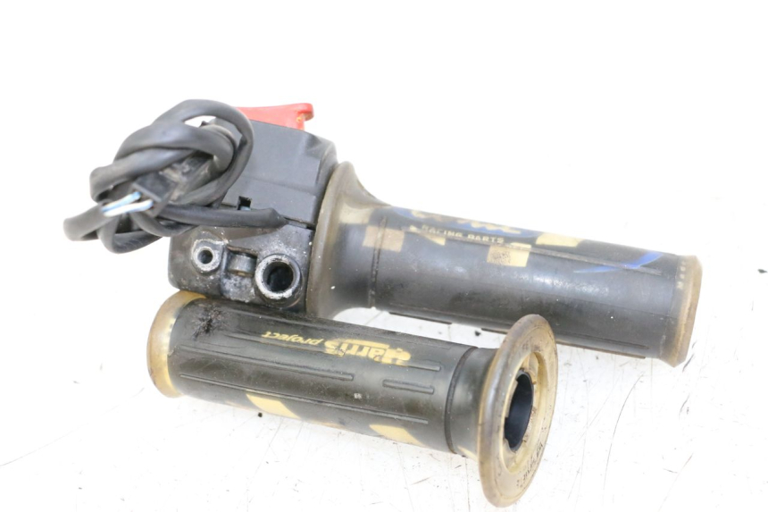 photo de CONMUTADOR DERECHA YAMAHA BW'S 50 (2004 - 2017) - Zoom estado de uso