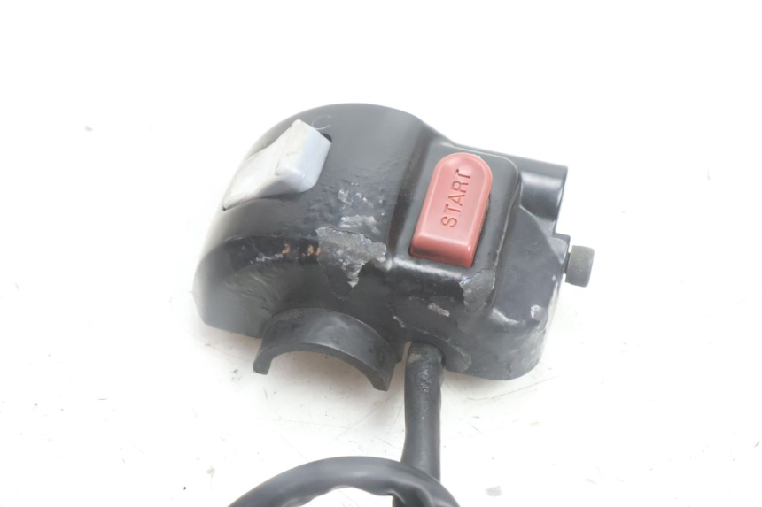 photo de INTERRUPTOR DERECHO YAMAHA BW'S BWS 125 (2010 - 2013) - Zoom estado de uso
