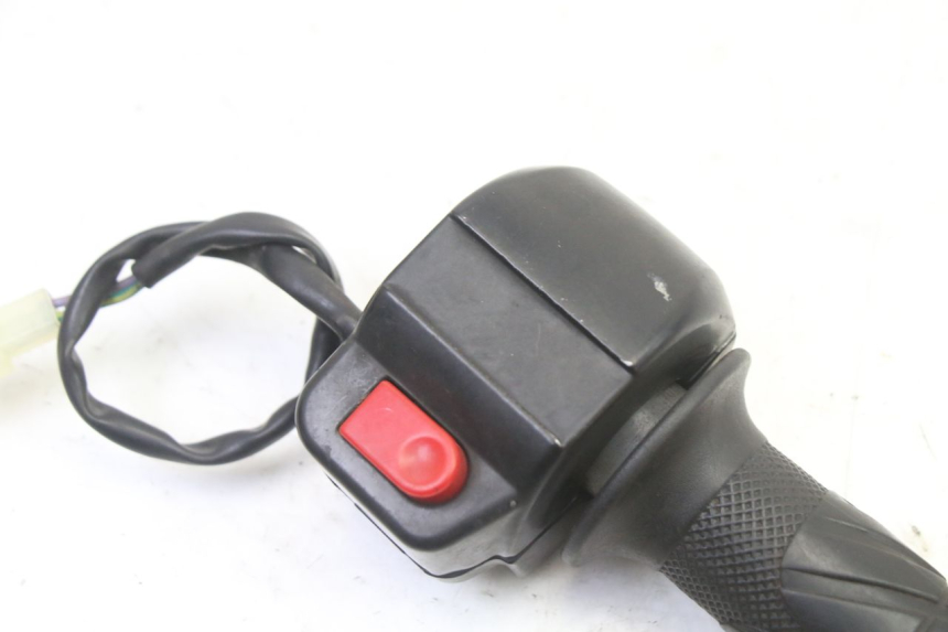 photo de CONMUTADOR DERECHA ORCAL CAVARO 4T 50 (2019 - 2023) - Zoom estado de uso