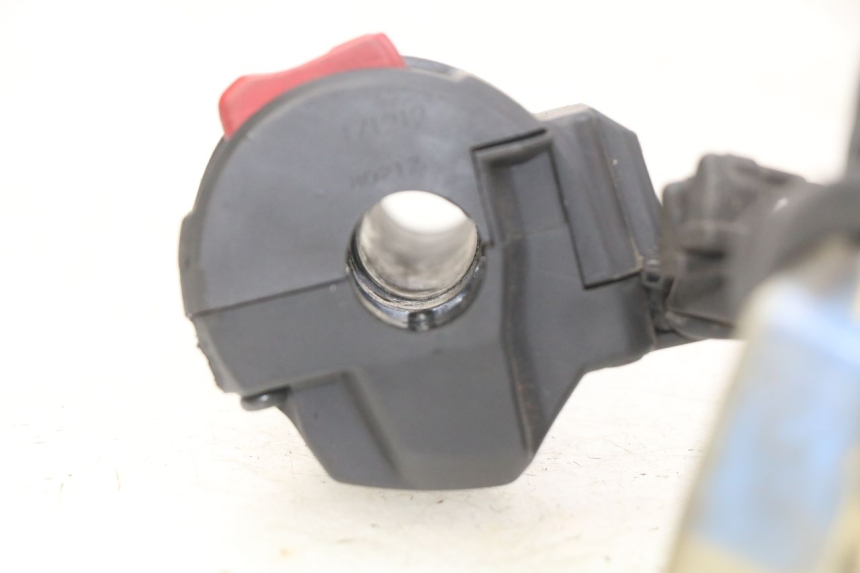 photo de INTERRUPTOR DERECHO HONDA CB R 1000 (2018 - 2023) - Zoom estado de uso