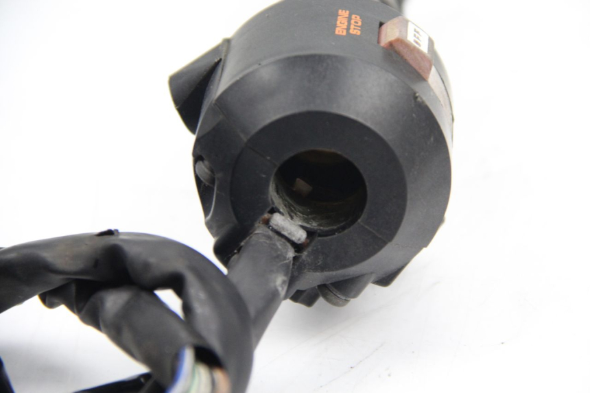 photo de CONMUTADOR DERECHA HONDA CBR F SC21 1000 (1986 - 1992) - Zoom estado de uso