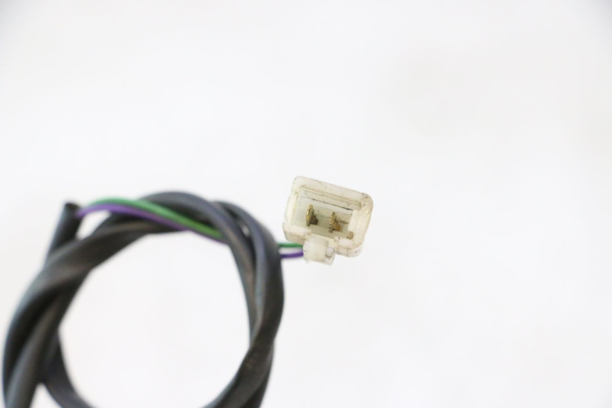 photo de INTERRUPTOR DERECHO PEUGEOT CITYSTAR 2T 50 (2018 - 2021) - Estado de la superficie y material