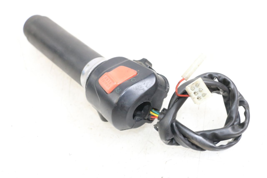 photo de CONMUTADOR DERECHA APRILIA CLASSIC 125 (1995 - 2001) - Detalles de los puntos de fijación