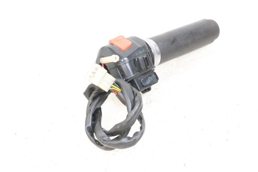 photo de CONMUTADOR DERECHA APRILIA CLASSIC 125 (1995 - 2001) - Estado de la superficie y material