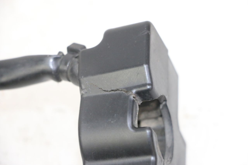 photo de CONMUTADOR DERECHA HONDA CRF-F CRF F 110 (2019 - 2022) - Detalles de los puntos de fijación