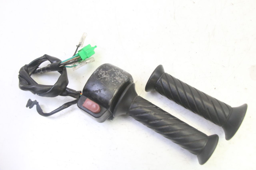 photo de INTERRUPTOR DERECHO SYM CROX 4T 50 (2016 - 2023) - Vista principal