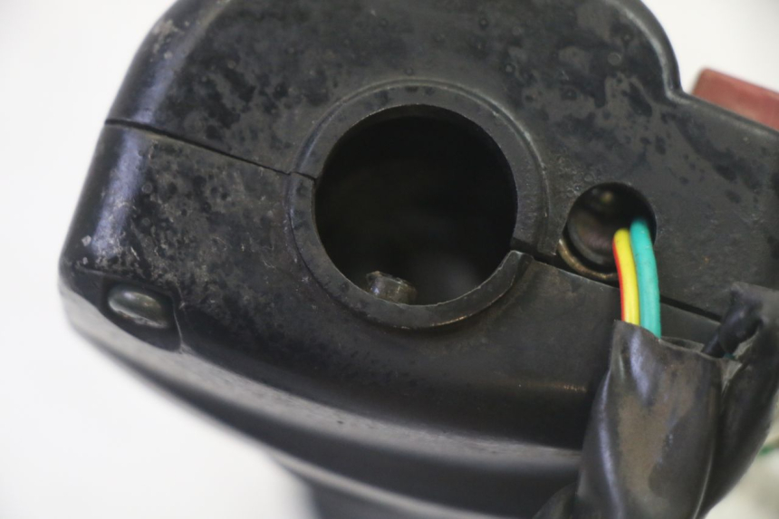 photo de INTERRUPTOR DERECHO SYM CROX 4T 50 (2016 - 2023) - Recambio usado revisado