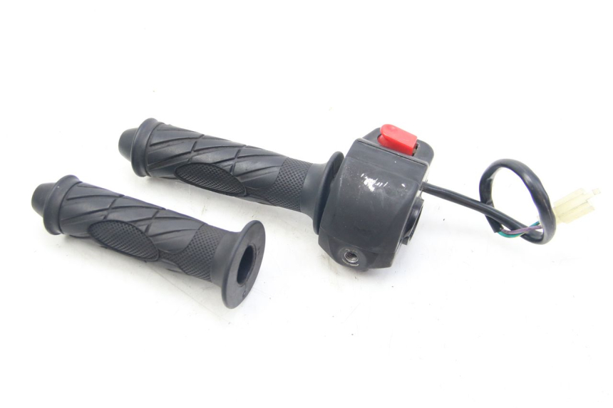 photo de INTERRUPTOR DERECHO LONGJIA DIGITA 4T 50 (2019 - 2022) - Vista principal