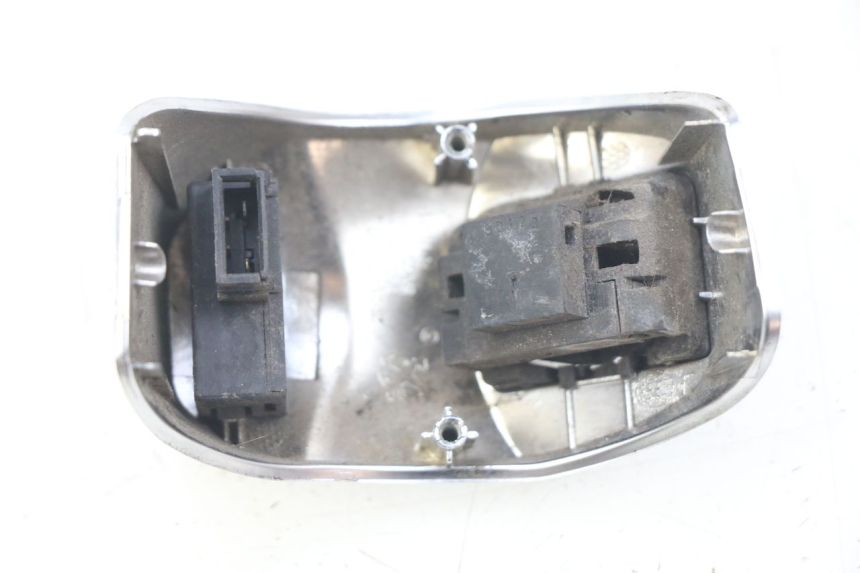 photo de INTERRUPTOR DERECHO PEUGEOT DJANGO 2T 50 (2014 - 2019) - Otra perspectiva