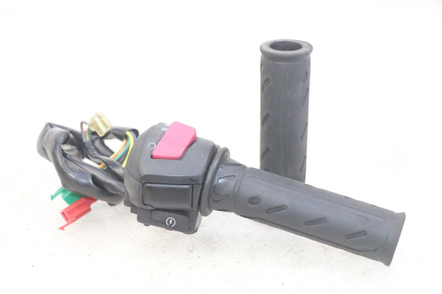 photo de INTERRUPTOR DERECHO KYMCO DOWNTOWN ABS 125 (2015 - 2017) - Vista principal