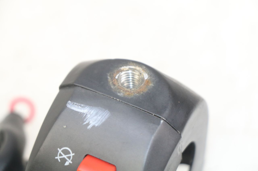 photo de INTERRUPTOR DERECHO EFUN E2GO 1 (2017 - 2021) - Detalle de la pieza