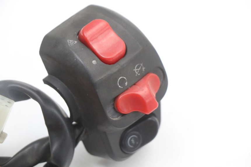 photo de CONMUTADOR DERECHA LONGJIA EASY MAX 125 (2020 - 2024) - Detalle de la pieza